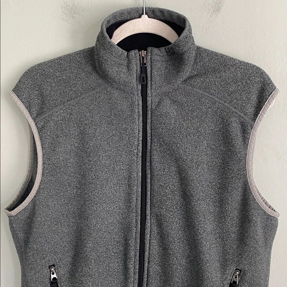 Patagonia Women’s Gray Zip Up Vest Size Medium